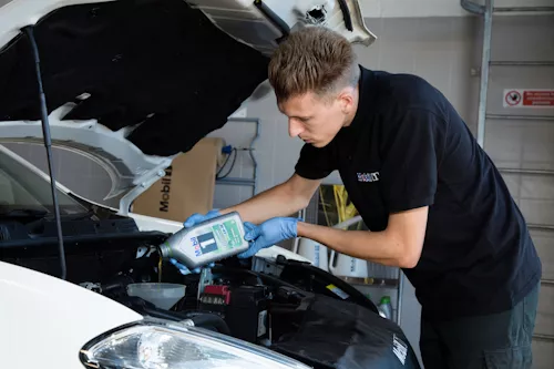 Mobil für Werkstatt, Köb Schmierstoffe